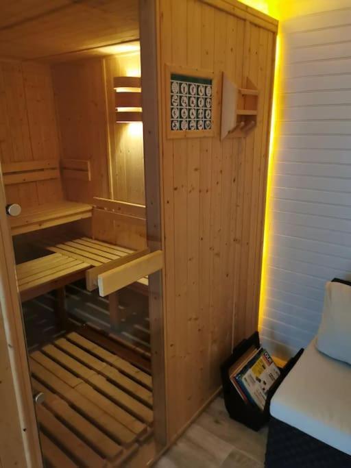 La Mirabella, Studio Avec Sauna Mirebeau-sur-Beze Exterior photo