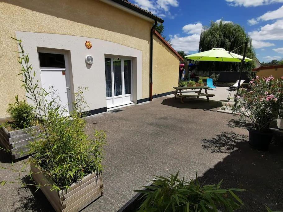La Mirabella, Studio Avec Sauna Mirebeau-sur-Beze Exterior photo